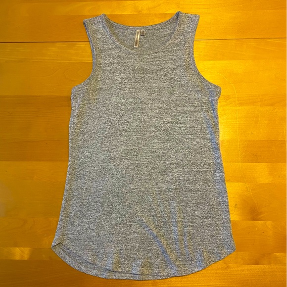 Banana Republic Tops - Banana Republic Heathered Gray Tank Top Size XS